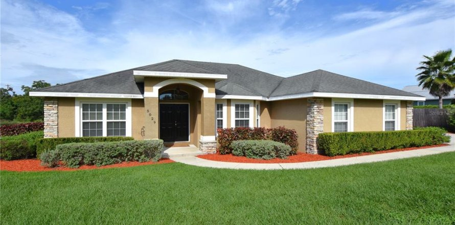 Villa ou maison à Lakeland, Floride 3 chambres, 160.16 m2 № 2389018