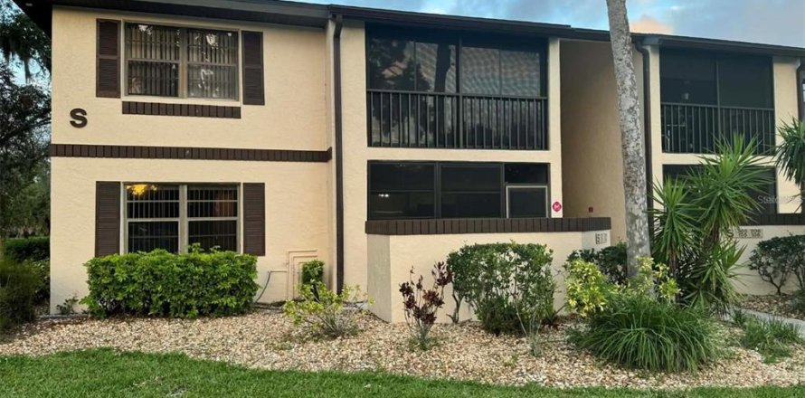 Condo à Port Charlotte, Floride, 1 chambre  № 2213607
