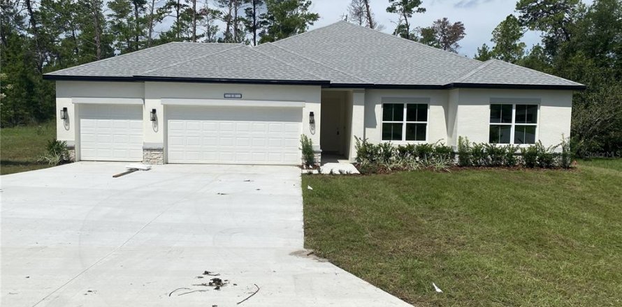 Casa en Spring Hill, Florida 4 dormitorios, 194.35 m2 № 2221397