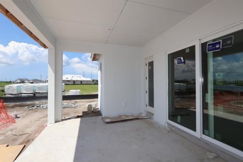 House in Venice, Florida 4 bedrooms, 280.75 sq.m. № 2211962 - photo 14