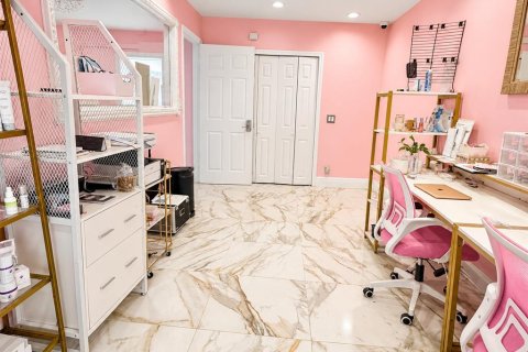 Immobilier commercial à louer à Winter Springs, Floride: 146.79 m2 № 2430439 - photo 5