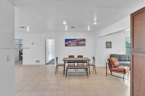 Купить виллу или дом в Холливуд, Флорида 4 спальни, 156.54м2, № 1956073 - фото 3