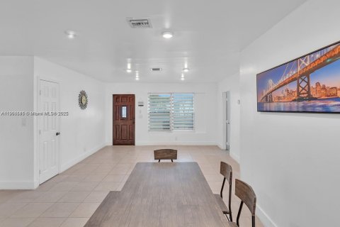 Купить виллу или дом в Холливуд, Флорида 4 спальни, 156.54м2, № 1956073 - фото 10