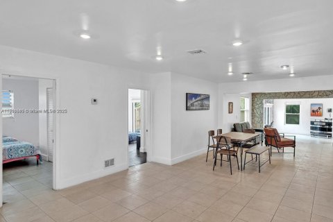 Купить виллу или дом в Холливуд, Флорида 4 спальни, 156.54м2, № 1956073 - фото 9