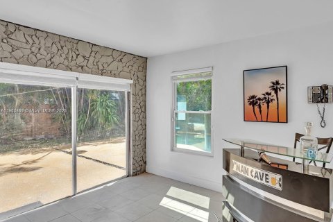 Купить виллу или дом в Холливуд, Флорида 4 спальни, 156.54м2, № 1956073 - фото 15