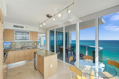 Copropriété à vendre à Sunny Isles Beach, Floride: 4 chambres, 366.5 m2 № 1981463 - photo 17