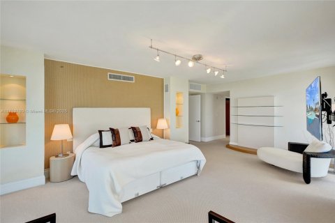 Copropriété à vendre à Sunny Isles Beach, Floride: 4 chambres, 366.5 m2 № 1981463 - photo 25