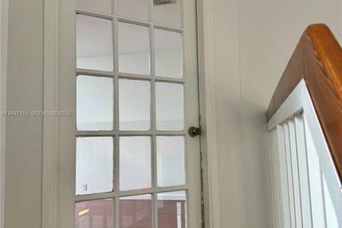 Copropriété à vendre à Miami, Floride: 2 chambres, 121.89 m2 № 2063133 - photo 28