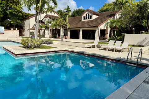 Copropriété à vendre à Miami, Floride: 2 chambres, 121.89 m2 № 2063133 - photo 4