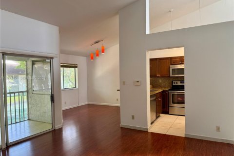 Copropriété à vendre à Miami, Floride: 2 chambres, 121.89 m2 № 2063133 - photo 9