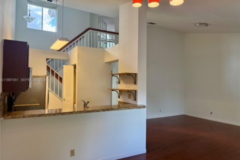 Copropriété à vendre à Miami, Floride: 2 chambres, 121.89 m2 № 2063133 - photo 17