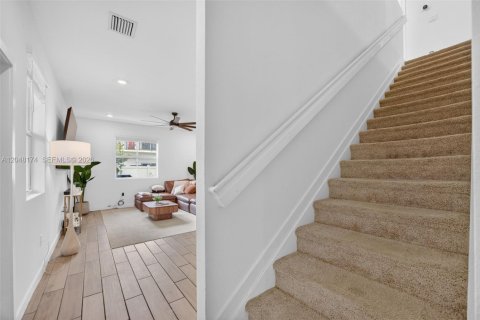 Touwnhouse à vendre à Homestead, Floride: 4 chambres, 163.23 m2 № 2176461 - photo 6
