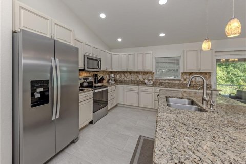 House in North Port, Florida 3 bedrooms, 132.57 sq.m. № 2155898 - photo 8