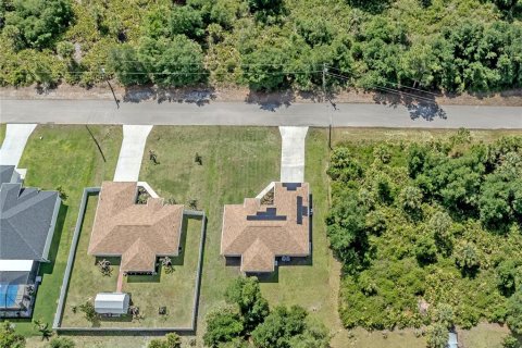 House in North Port, Florida 3 bedrooms, 132.57 sq.m. № 2155898 - photo 29