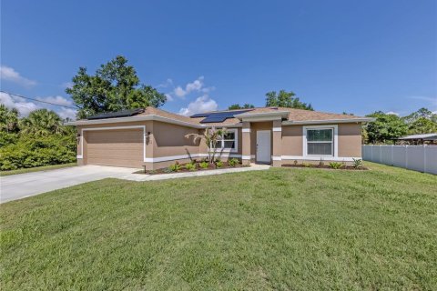 House in North Port, Florida 3 bedrooms, 132.57 sq.m. № 2155898
