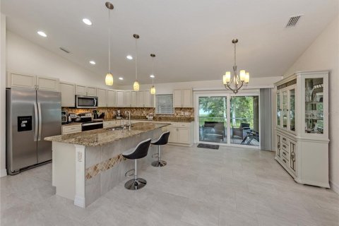 House in North Port, Florida 3 bedrooms, 132.57 sq.m. № 2155898 - photo 12