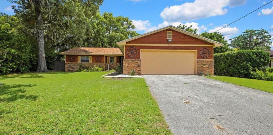 Casa en Ocala, Florida 3 dormitorios, 146.79 m2 № 2131049