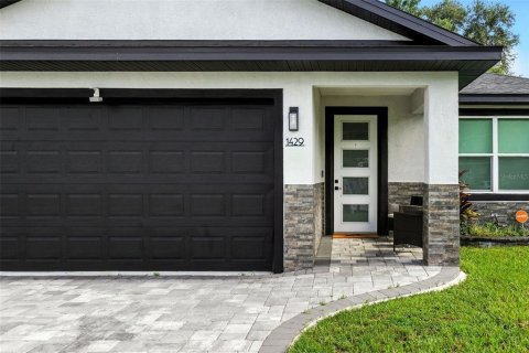 House in Orlando, Florida 4 bedrooms, 143.63 sq.m. № 1885827 - photo 5