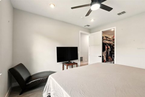 House in Orlando, Florida 4 bedrooms, 143.63 sq.m. № 1885827 - photo 22