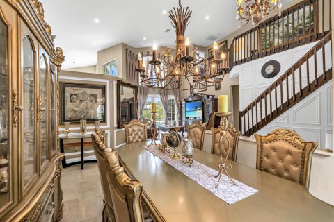 House in Coral Springs, Florida 5 bedrooms, 293.2 sq.m. № 2191029 - photo 16