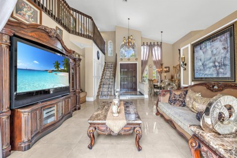 House in Coral Springs, Florida 5 bedrooms, 293.2 sq.m. № 2191029 - photo 14