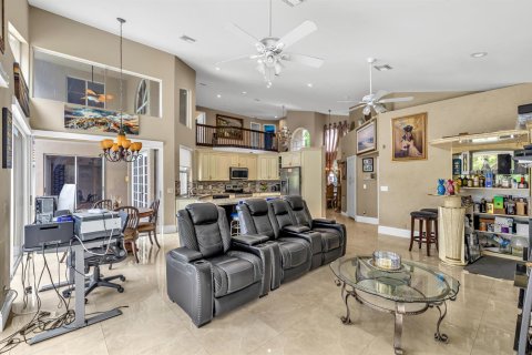 House in Coral Springs, Florida 5 bedrooms, 293.2 sq.m. № 2191029 - photo 22