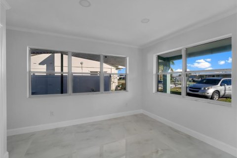 Villa ou maison à vendre à Port Charlotte, Floride: 4 chambres, 145.21 m2 № 2202632 - photo 27