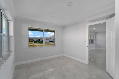 Villa ou maison à vendre à Port Charlotte, Floride: 4 chambres, 145.21 m2 № 2202632 - photo 29