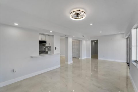 Villa ou maison à vendre à Port Charlotte, Floride: 4 chambres, 145.21 m2 № 2202632 - photo 14