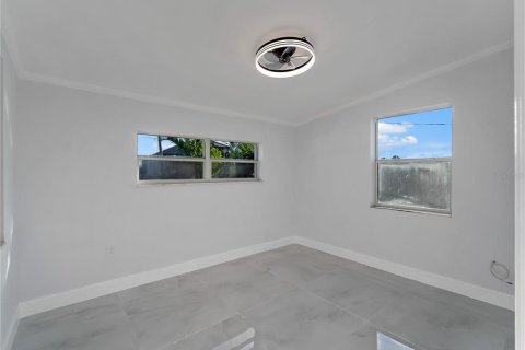 Villa ou maison à vendre à Port Charlotte, Floride: 4 chambres, 145.21 m2 № 2202632 - photo 21