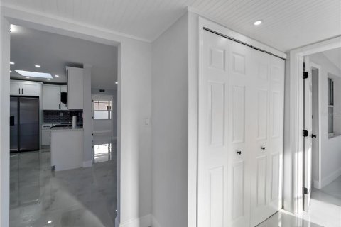 Villa ou maison à vendre à Port Charlotte, Floride: 4 chambres, 145.21 m2 № 2202632 - photo 26