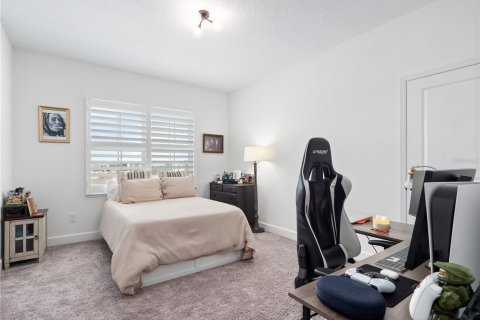House in Winter Garden, Florida 5 bedrooms, 383.04 sq.m. № 1875775 - photo 26
