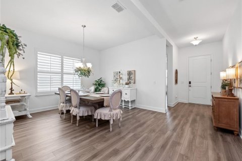 House in Winter Garden, Florida 5 bedrooms, 383.04 sq.m. № 1875775 - photo 3