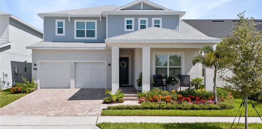 House in Winter Garden, Florida 5 bedrooms, 383.04 sq.m. № 1875775