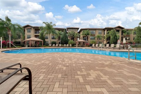 Condo in Davenport, Florida, 4 bedrooms № 2113924 - photo 21