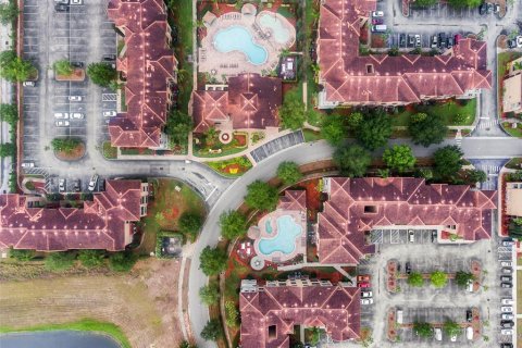 Condo in Davenport, Florida, 4 bedrooms № 2113924 - photo 26
