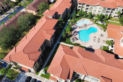 Condo in Davenport, Florida, 4 bedrooms № 2113924 - photo 18