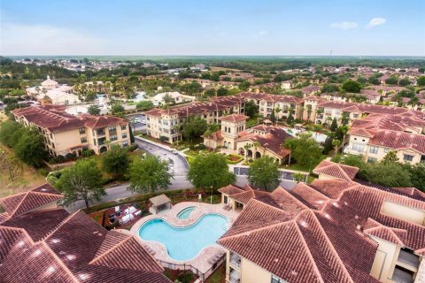 Condo in Davenport, Florida, 4 bedrooms № 2113924 - photo 27