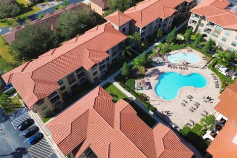 Condo in Davenport, Florida, 4 bedrooms № 2113924 - photo 19