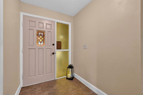 House in Daytona Beach, Florida 3 bedrooms, 143.53 sq.m. № 2389226 - photo 3