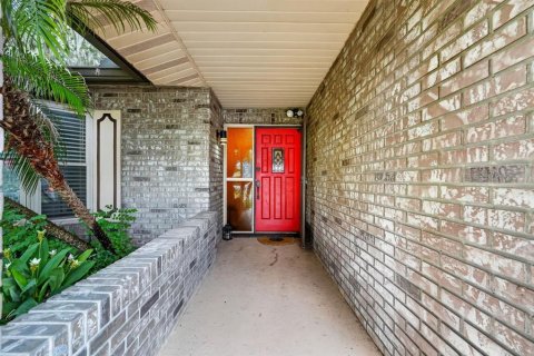 House in Daytona Beach, Florida 3 bedrooms, 143.53 sq.m. № 2389226 - photo 2