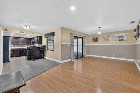 House in Daytona Beach, Florida 3 bedrooms, 143.53 sq.m. № 2389226 - photo 5