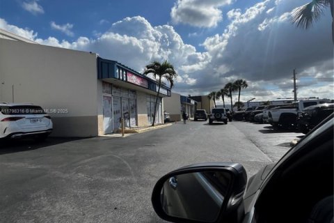 Commercial property in Miami, Florida № 1712064 - photo 20