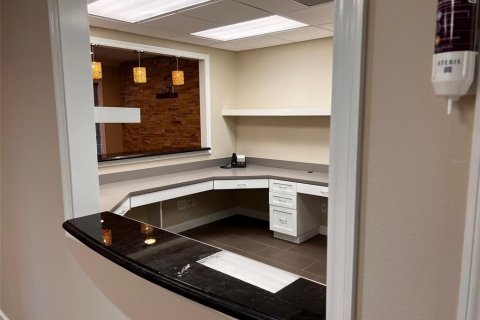 Propiedad comercial en alquiler en Winter Park, Florida, 345.41 m2 № 2166294 - foto 5