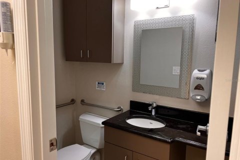 Propiedad comercial en alquiler en Winter Park, Florida, 345.41 m2 № 2166294 - foto 10
