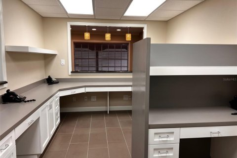 Propiedad comercial en alquiler en Winter Park, Florida, 345.41 m2 № 2166294 - foto 19