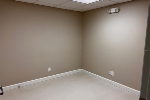 Propiedad comercial en alquiler en Winter Park, Florida, 345.41 m2 № 2166294 - foto 16