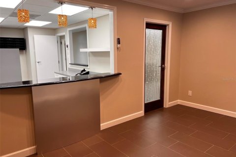 Propiedad comercial en alquiler en Winter Park, Florida, 345.41 m2 № 2166294 - foto 18