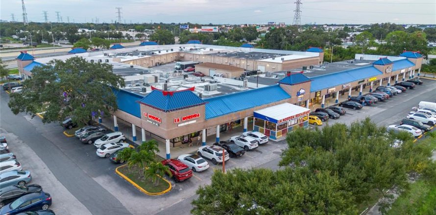 Immobilier commercial à Clearwater, Floride 5977.15 m2 № 1901074