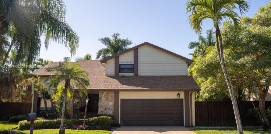 Casa en Miami, Florida 3 dormitorios, 223.99 m2 № 2019609